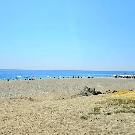 Apartamento La Vela Recanati - Monolocale Sul Mare Con Accesso Diretto Giardini Naxos